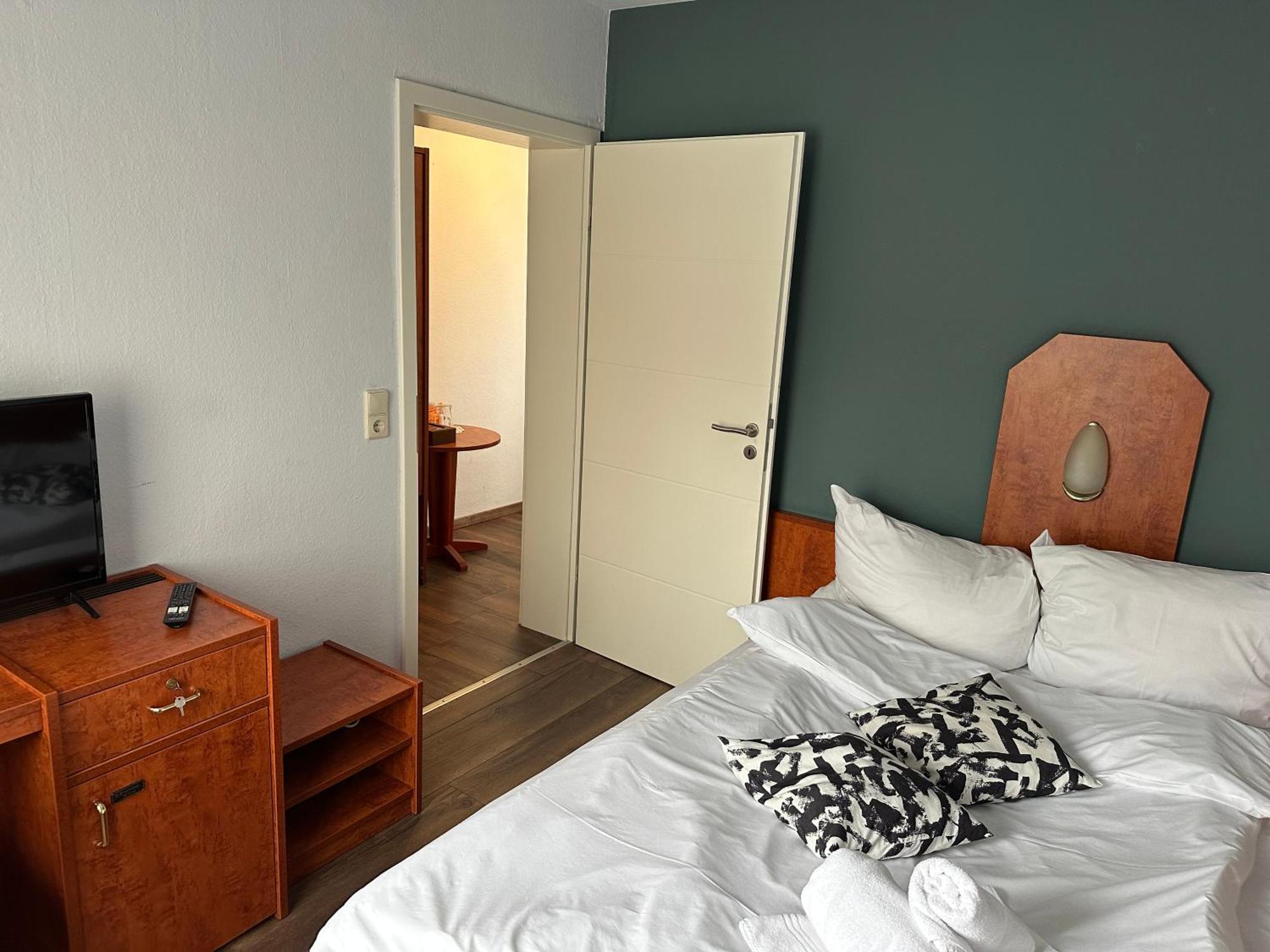 Bone To Hotel Salzgitter Buitenkant foto
